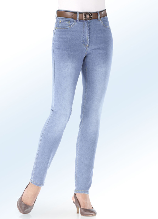 Damenmode - Basic-Jeans, in Größe 017 bis 052, in Farbe HELLBLAU Ansicht 1
