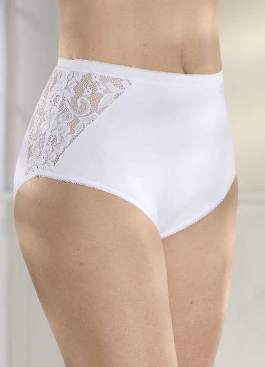 - Dreierpack Laurina Slips, in Größe 038 bis 054, in Farbe WEISS Ansicht 1