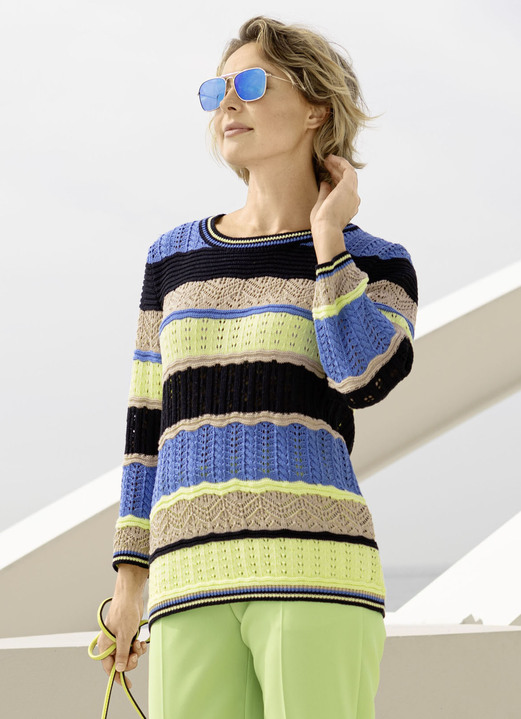 3/4-Arm - Pullover mit nachhaltig recycelter Baumwolle, in Größe 036 bis 052, in Farbe MARINE-BLAU-MULTICOLOR Ansicht 1