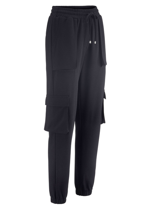 - Cargohose im Joggpant-Style, in Größe 018 bis 052, in Farbe SCHWARZ Ansicht 1
