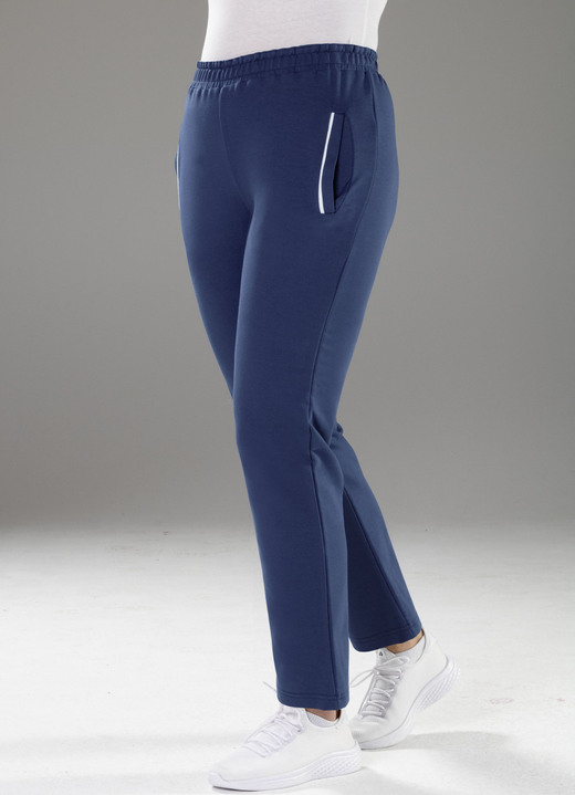 Freizeithosen - Freizeithose in 3 Farben Freizeithosen - Freizeithose in 3 Farben, in Größe 019 bis 052, in Farbe MITTELBLAU
