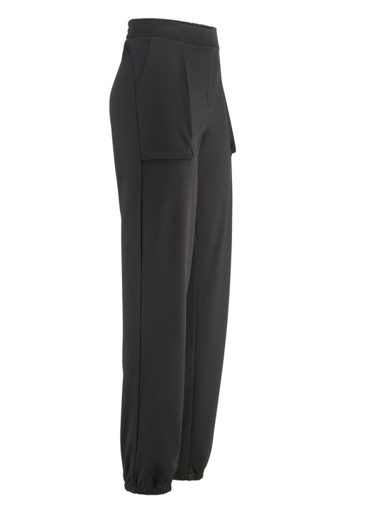 Hosen in Schlupfform - Hose in weiter Schlupfform, in Größe 018 bis 052, in Farbe SCHWARZ Ansicht 1