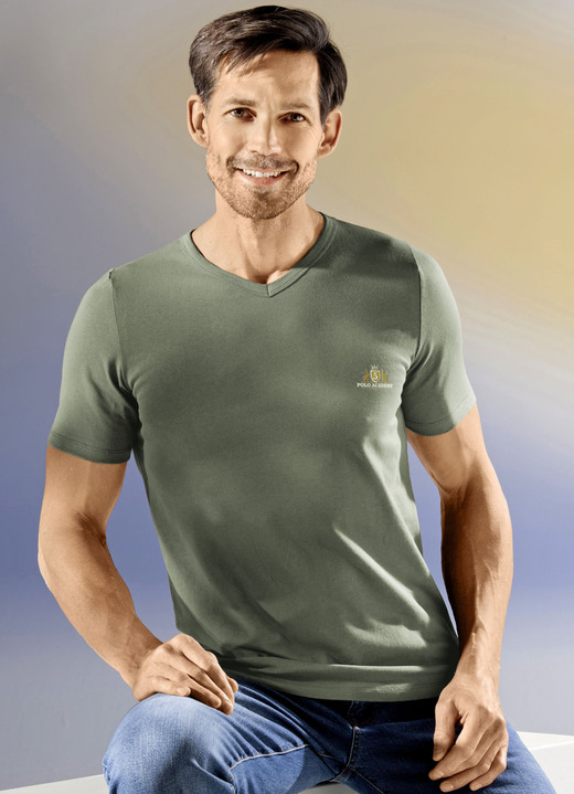 Unterhemden - Dreierpack Shirts mit V-Ausschnitt Unterhemden - Dreierpack Shirts mit V-Ausschnitt, in Größe 005 bis 011, in Farbe 2X KHAKI, 1X MARINE