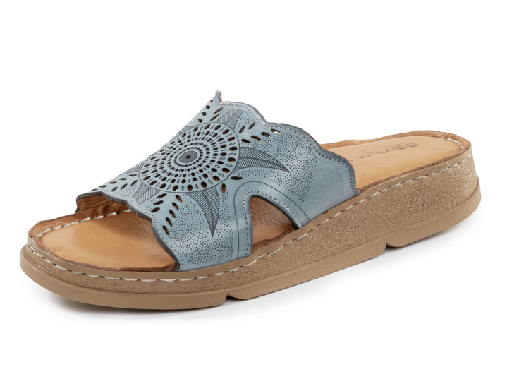 Sandaletten & Pantoletten - Gemini Pantolette aus Nappaleder mit Perforation, in Größe 036 bis 042, in Farbe JEANS Ansicht 1