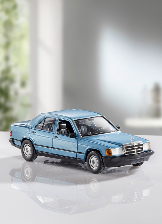 Wohnaccessoires - Mercedes 190E, in Farbe BLAU Ansicht 1