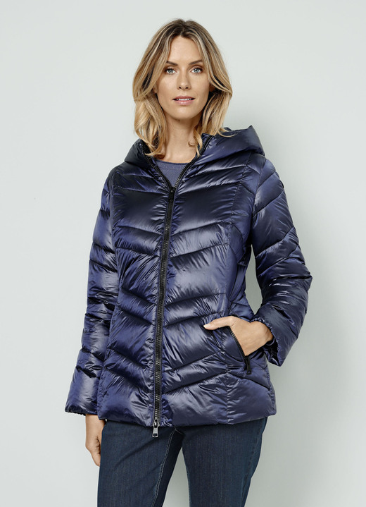 - Steppjacke mit fester Kapuze, in Größe 040 bis 052, in Farbe MARINE Ansicht 1