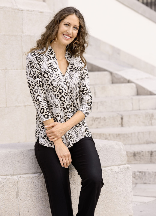 3/4-Arm - Shirt-Tunika mit Stehkragen 3/4-Arm - Shirt-Tunika mit Stehkragen, in Größe 036 bis 054, in Farbe ECRU-SCHWARZ-SAND
