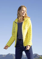 Steppjacke mit recyceltem Materialanteil