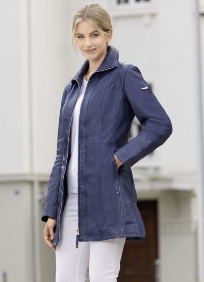 Kurzmantel von „Cabrini“ 