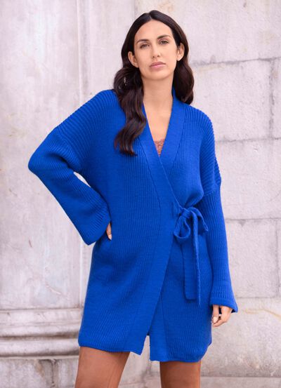 Long-Strickjacke mit Wickelfunktion 