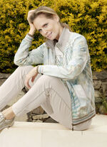 Sweatjacke mit floralem Motiv 