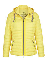 Steppjacke mit recyceltem Materialanteil