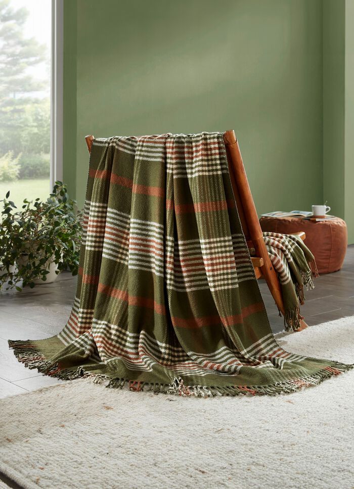 Wohndecke mit Fransen 