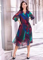 Kleid mit Bindeg&uuml;rtel 