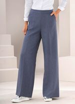 Hose in modischer Weite 