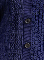 Strickjacke in Materialmix 