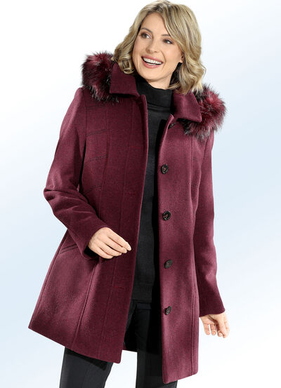 Jacke mit abnehmbarer Kapuze  Jacke mit abnehmbarer Kapuze