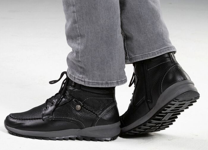 Waldl&auml;ufer Schn&uuml;r-Boot aus Hirsch-Nappaleder SCHWARZ