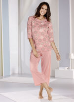 Schlafanzug mit 3/4-langen Ärmeln und 7/8-langer Hose  