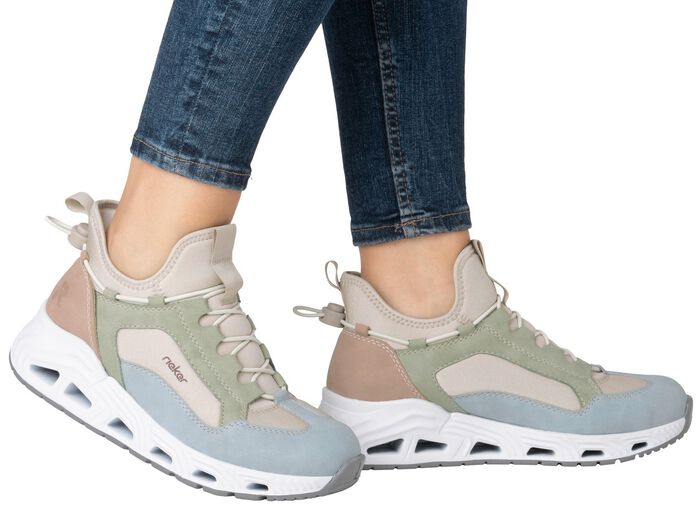 Rieker, stylische Damen-Boots, Weite G, mit herausnehmbarem Fu&szlig;bett 