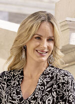 Silberfarbene Ohrringe aus hochwertigem Metall 