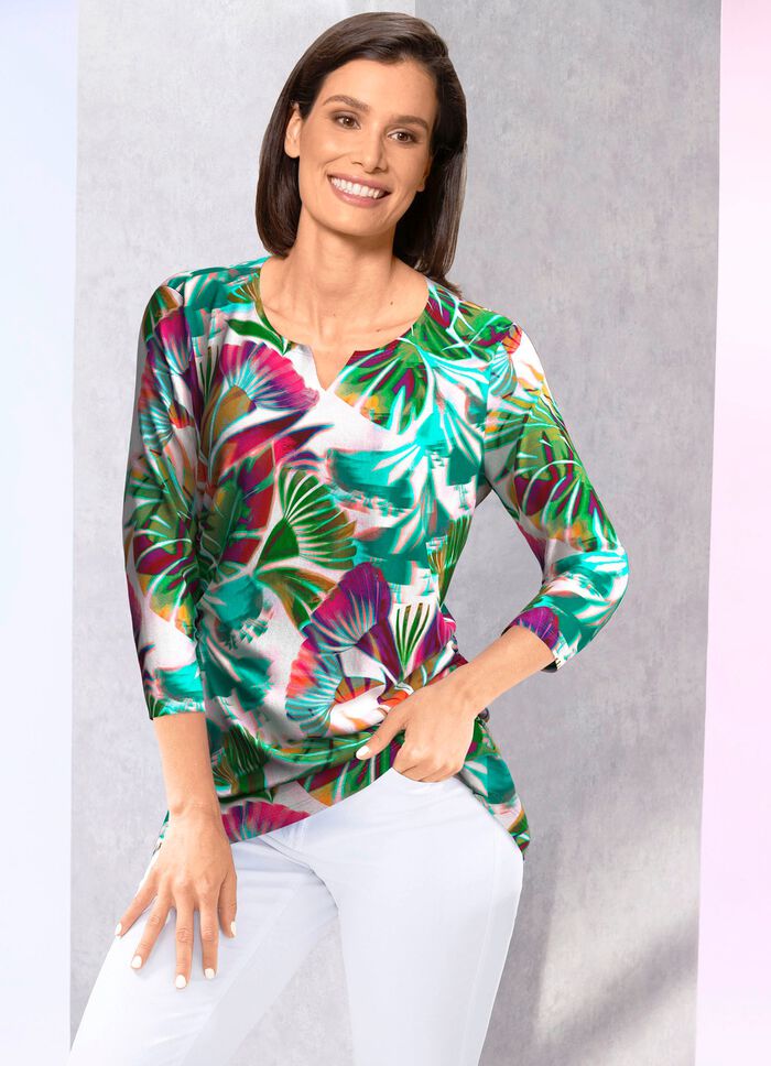 Shirt mit kleinem V-Schlitz 