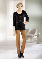 Shirt mit kontrastfarbenen Zierplättchen 