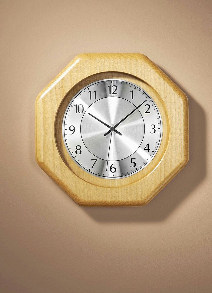 Wanduhr mit Funkwerk BUCHE