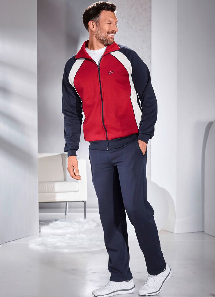 Freizeitanzug mit Nahttaschen 