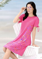 Laurina Kleid mit schimmerndem Druck PINK