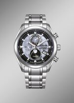 Funk-Solar-Herrenuhr mit Super-Titanium-Bandgeh&auml;use 