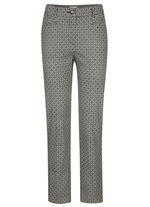 Hose in trendgenauer Dessinierung 