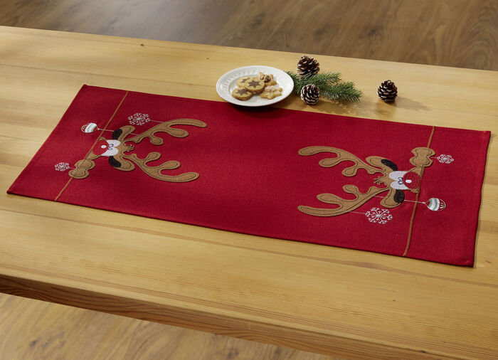 Tisch- und Raumdekoration mit Elch-Motiven