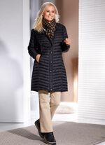 Kurzmantel mit praktischem Beutel 