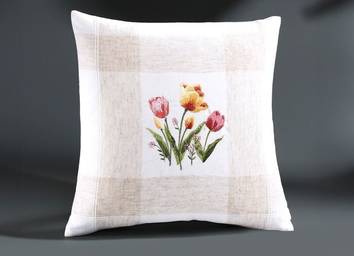 Filigran gearbeitete Tisch- und Raumdekoration SEKT