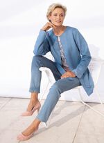 Jeans mit floraler Stickerei 