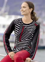 Pullover mit asymmetrischem Muster 