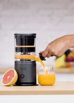 Akku-Entsafter Livington "JuiceBoost" 