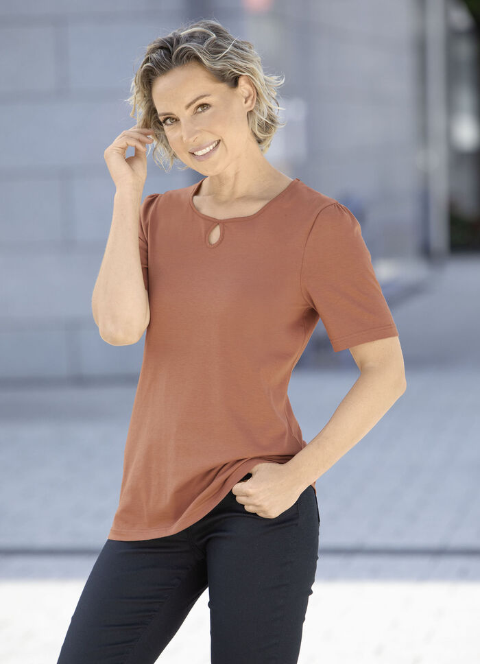 Shirt mit dekorativem Halsausschnitt in 3 Farben CAMEL