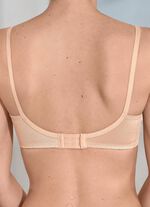 Triumph-Compliment B&uuml;gel-BH mit h&uuml;bscher Spitze PUDER