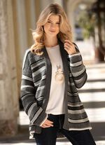 Strickjacke mit Alpaka und in Strukturmix 