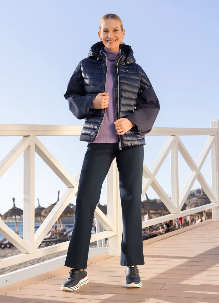 Jacke in trendaktuellem Materialmix 