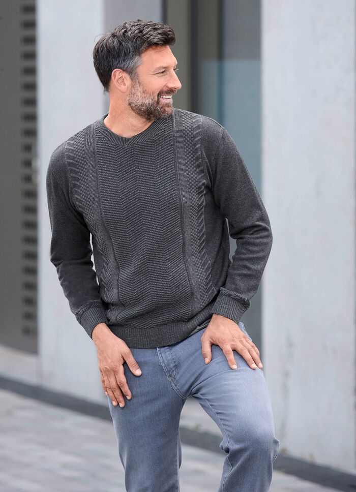 Rundhalspullover mit Strukturdessin in 2 Farben 