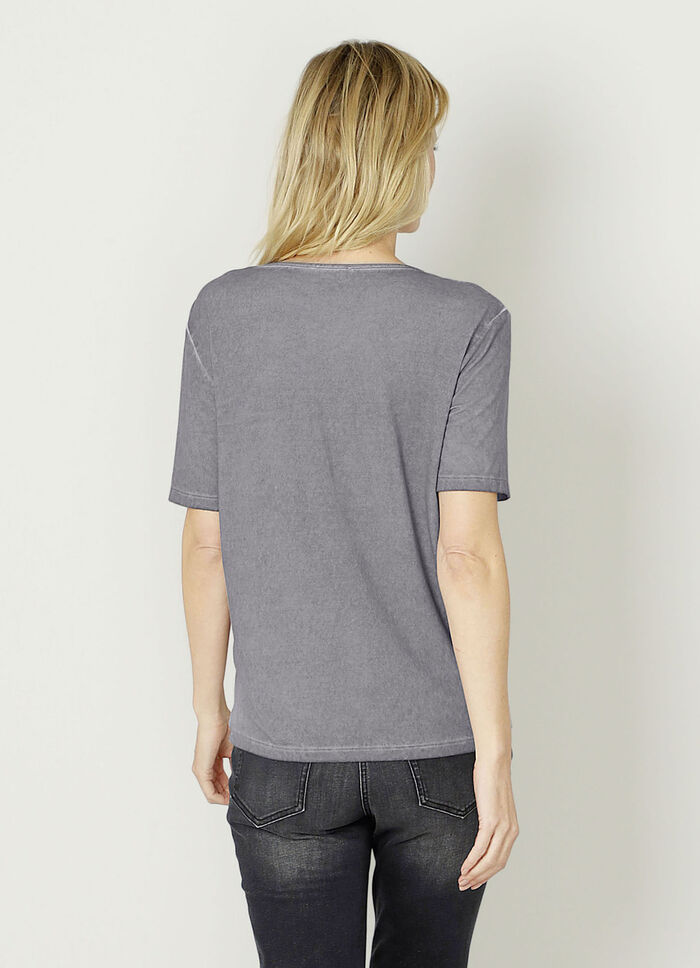 Shirt mit modischen Nietenzier 