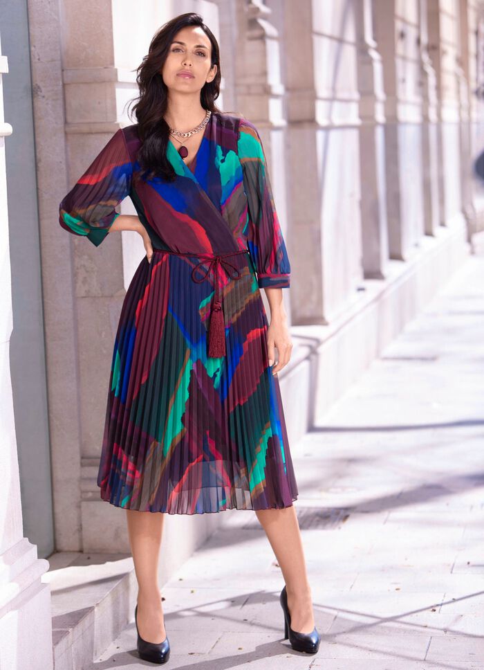 Kleid mit Bindeg&uuml;rtel 