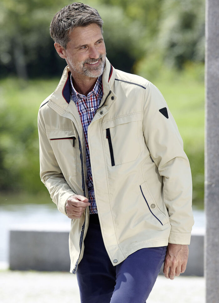 Kurzjacke von „Redpoint“ 