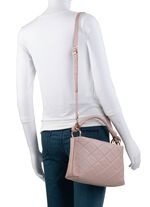 Laurina Tasche mit trendiger Ziersteppung 