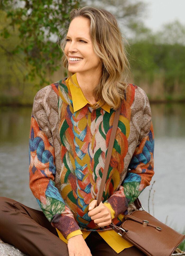 Pullover in Grafikdessin 