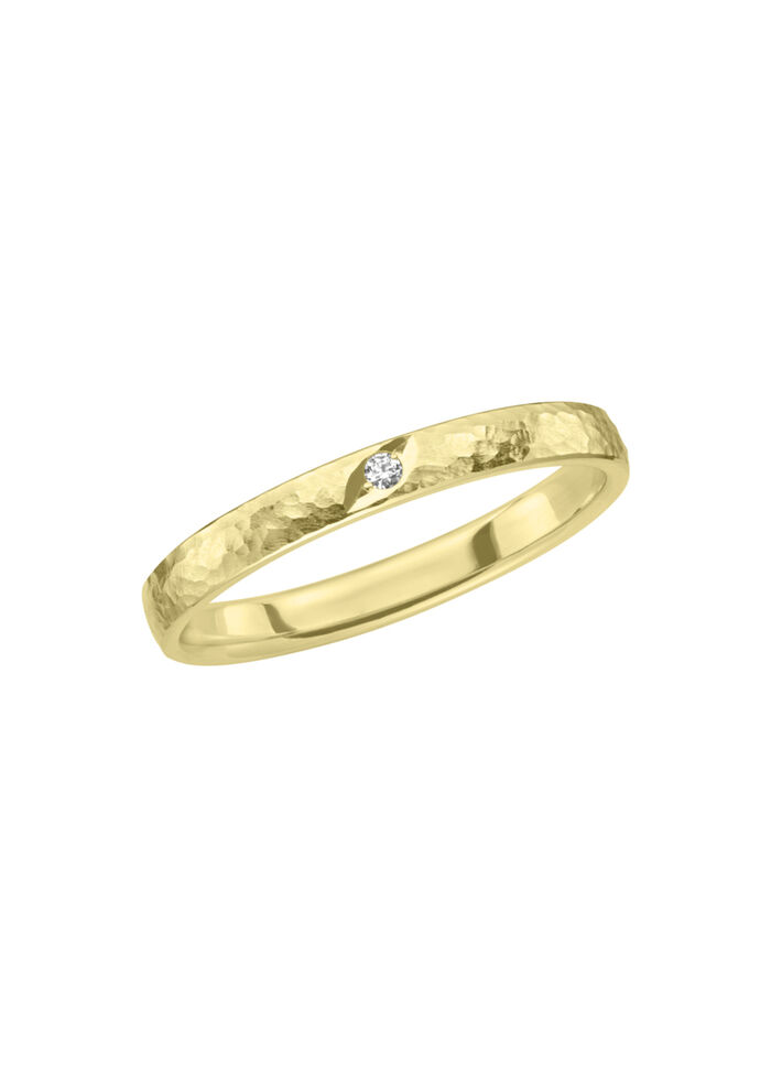 Trauring in gehämmertem Design 