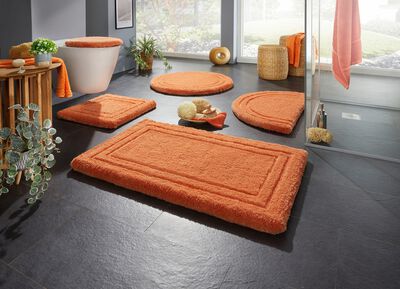 Badgarnitur mit rutschhemmender R&uuml;ckseite 